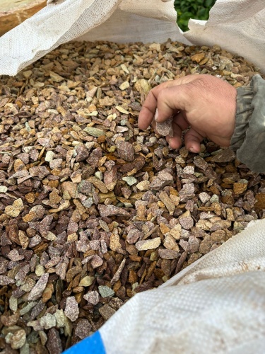 Златолит персиковый декоративная каменная крошка купить в Златоусте