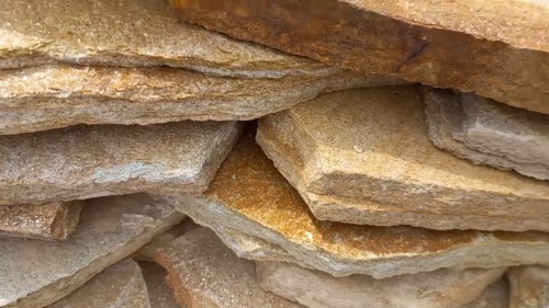 Плитняк златолит жёлтый золотистый для фасада 1,5-3см купить в Златоусте