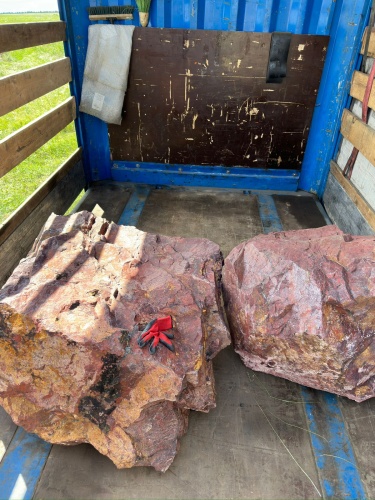 Ландшафтные глыбы красно-фиолетовые 200-1000 килограмм купить в Златоусте