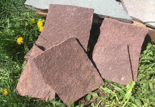 Плитняк лемезит бордовый для цоколя 1,5-2 см купить в Златоусте