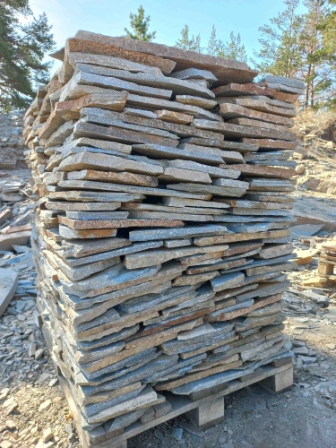 Плитняк златолит серебристый для цоколя, отмостки купить в Златоусте