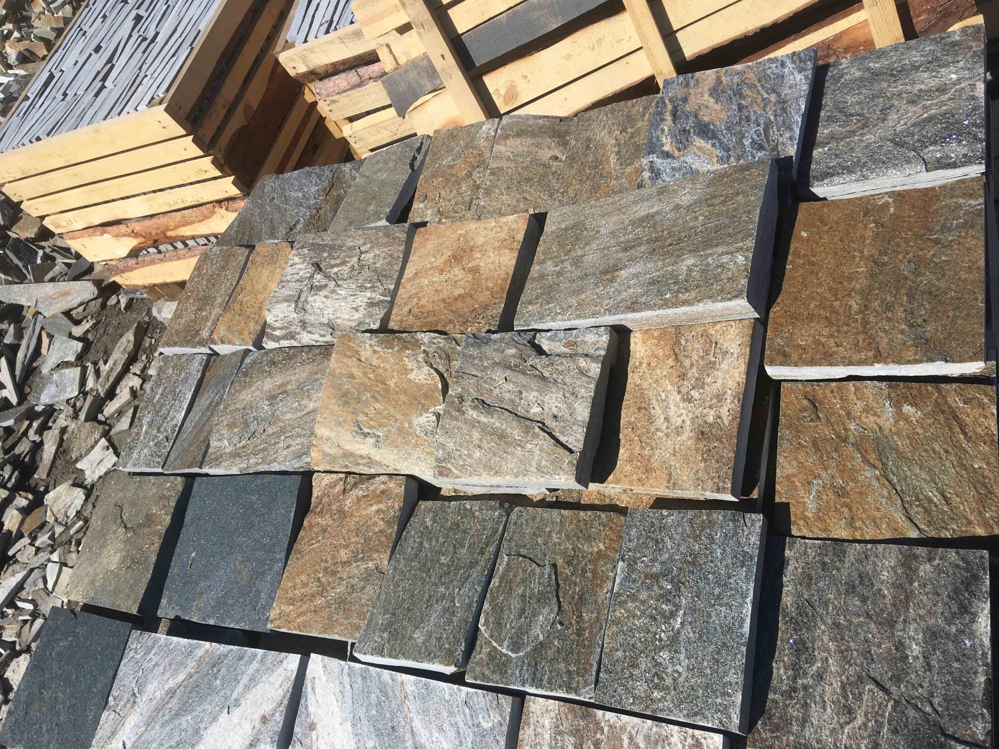 Плитка пилёная златолит Уральский для фасада купить в Златоусте