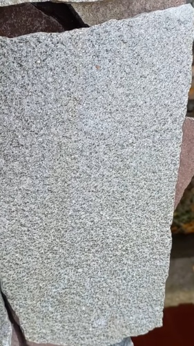 Плитняк златолит серебристый для цоколя, отмостки купить в Златоусте