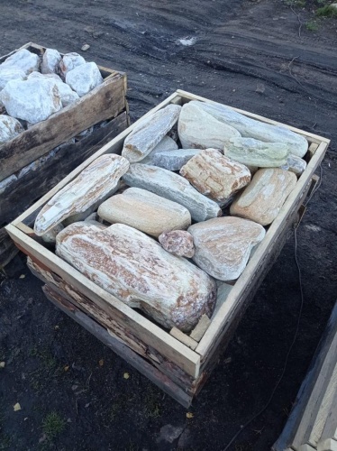 Златолит жёлтый, жёлто-зелёный глыбки и валуны для ланшафтного дизайна купить в Златоусте