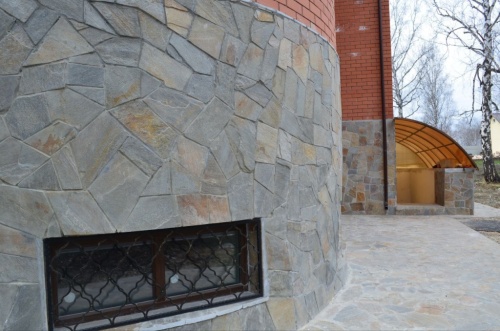 Плитняк златолит Уральский для цоколя, отмостки купить в Златоусте